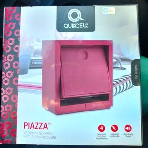 Wireless Bluetooth Speaker Quikcell Piazza red New in box portable